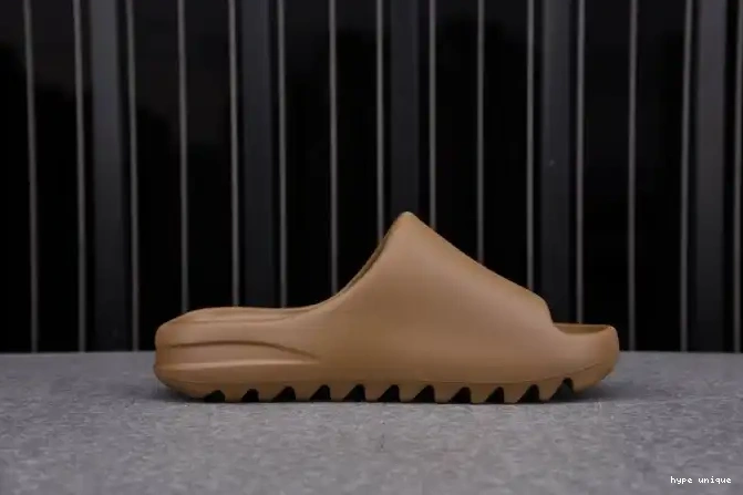 hype Yeezy Adidas Core Slide G55492 0515